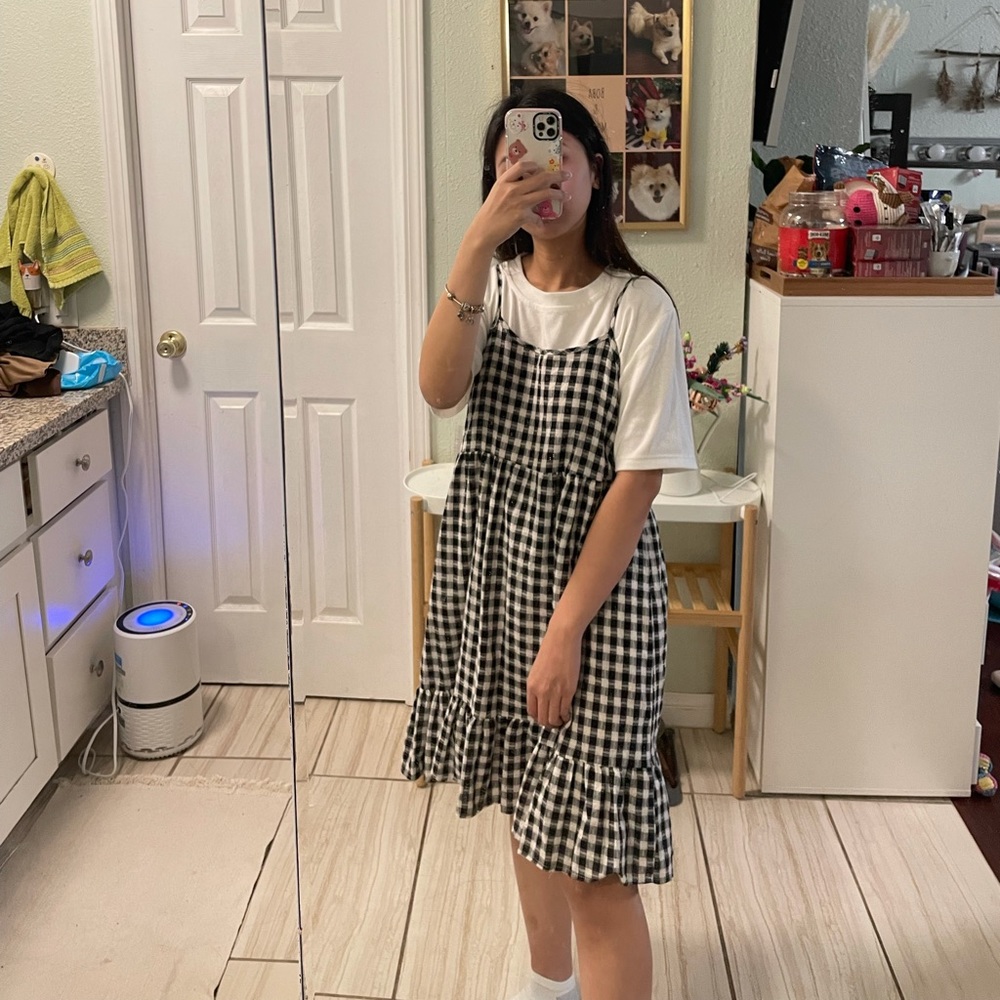 Gingham dress (white tshirt is not included)